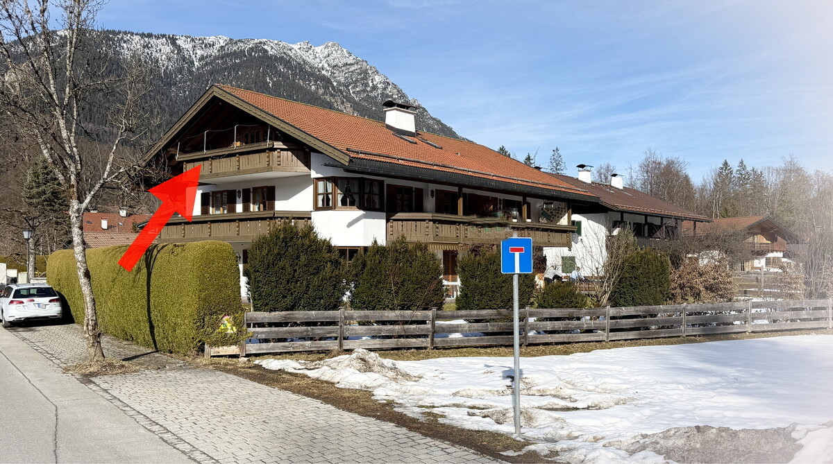 Wohnen unter dem Dach – mit viel Licht, Holz und Bergblick