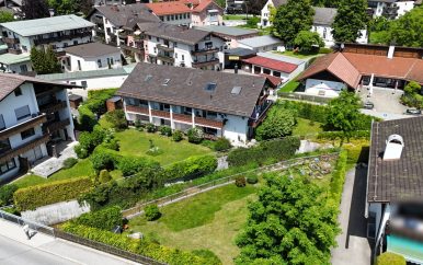 Blick aufs Grundstück und Umgebung